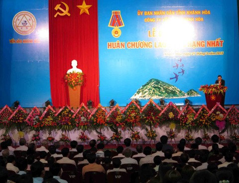 http://media.thethaovanhoa.vn/2015/03/21/20/28/Anh-6-Custom.jpg